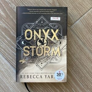 Onyx Storm Book by Rebecca Yarros